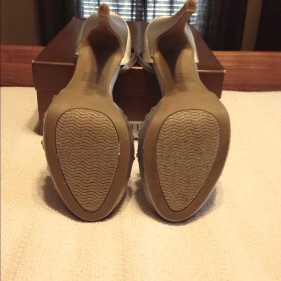 Audrey Brooke - Picture 5 of 5